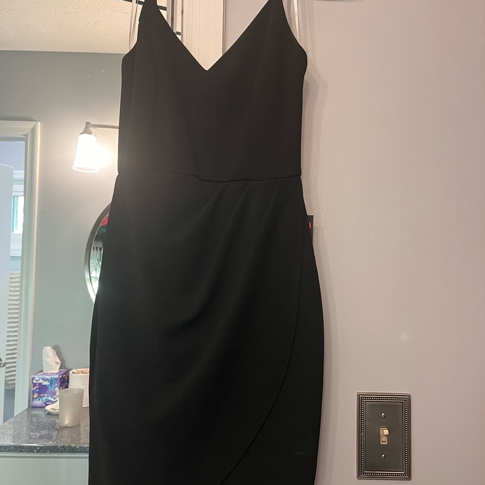 Lulu's Black V-Neck Midi Slip Dress